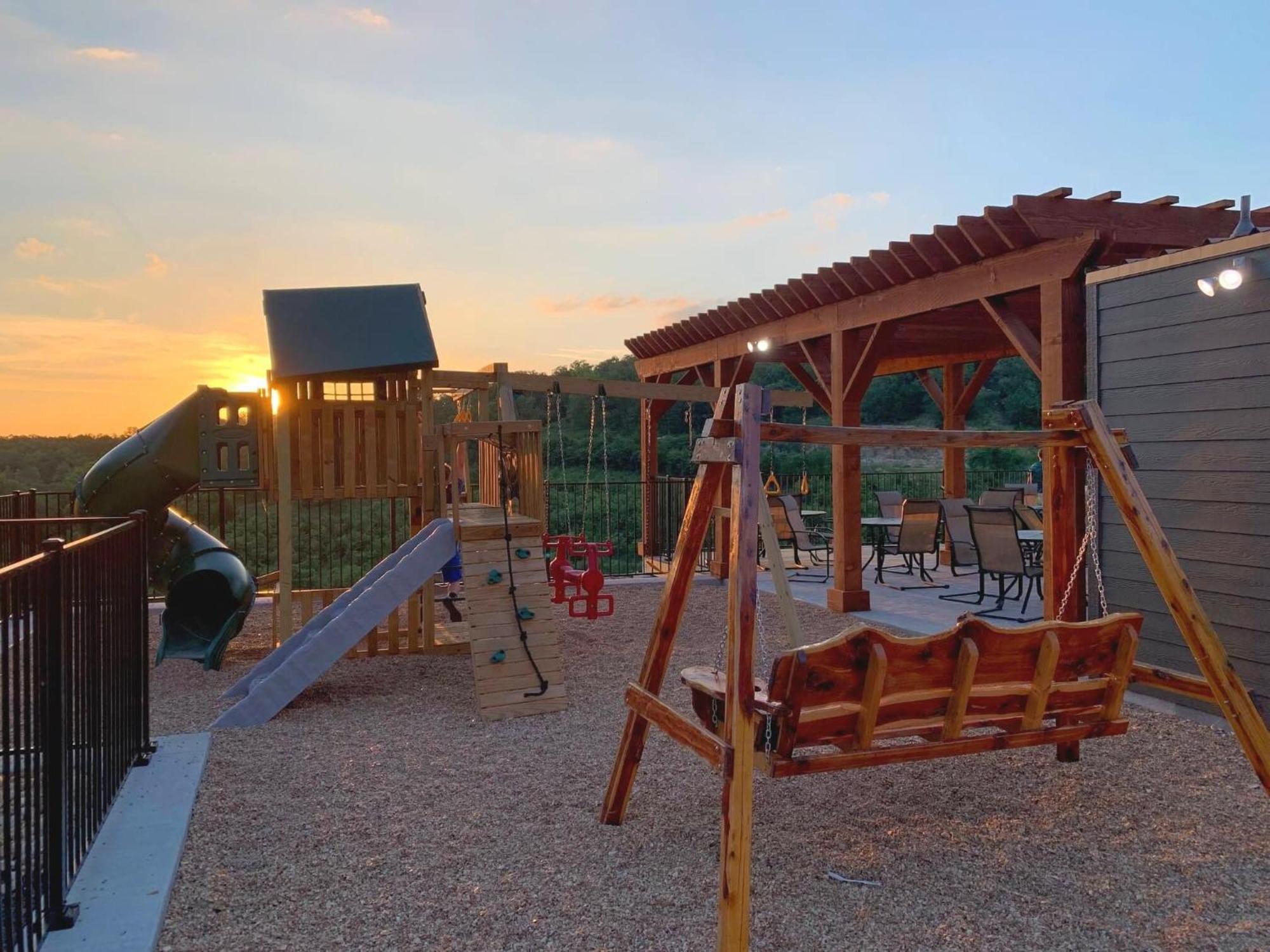 בראנסון Chateau On The Cove מראה חיצוני תמונה
